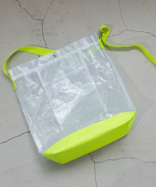 WHIMSIC(ウィムジック)の「【WHIMSIC】クリアワンショルダーバッグ(ショルダーバッグ・レディース・イエロー/オレンジ/ホワイト・ONE SIZE)」の7枚目の写真