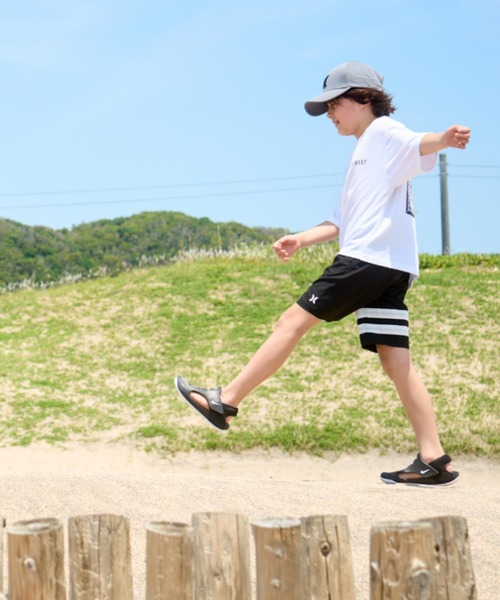 Hurley (ハーレー)の「Hurley/ハーレー キッズ 水着 トランクス BBS2200001(水着・キッズ・ブルー/ブラック×レッド/ブラック×ホワイト/ピンク系その他/ブラック×シルバー/ロイヤルブルー/ライム・130cm/140cm/160cm/150cm)」の18枚目の写真