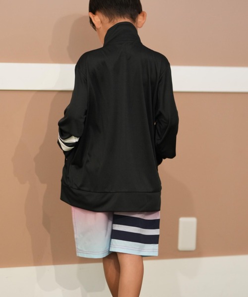 Hurley (ハーレー)の「Hurley/ハーレー キッズ 水着 トランクス BBS2200001(水着・キッズ・ブルー/ブラック×レッド/ブラック×ホワイト/ピンク系その他/ブラック×シルバー/ロイヤルブルー/ライム・130cm/140cm/160cm/150cm)」の12枚目の写真