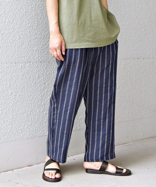 SHIPS any(シップス エニィ)の「SHIPS any: リネン ブークレ テーパード イージーパンツ(その他パンツ・メンズ・ブラウン/ネイビー・SMALL/MEDIUM/LARGE/X-LARGE)」の17枚目の写真