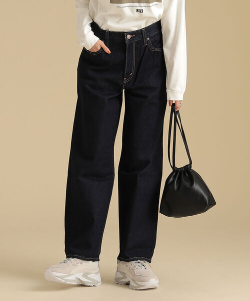 Ray BEAMS（レイビームス）の「LEVI'S(R) / BAGGY DAD デニムパンツ（デニムパンツ・レディース・ネイビー・25inch/26inch/27inch）」の5枚目の写真