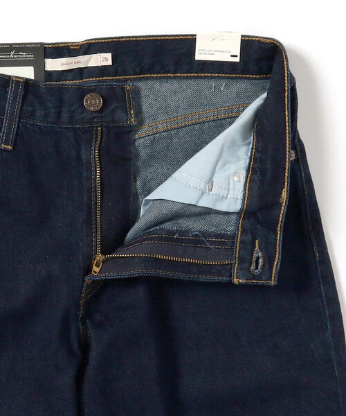 Ray BEAMS（レイビームス）の「LEVI'S(R) / BAGGY DAD デニムパンツ（デニムパンツ・レディース・ネイビー・25inch/26inch/27inch）」の8枚目の写真