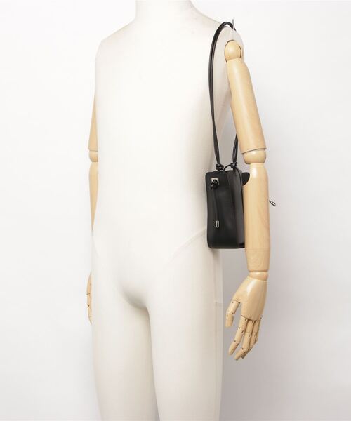 ITTI(イッチ)の「HERRIE SMART MID POUCH/RAPTO(ボディバッグ/ウエストポーチ・メンズ・ブラック・FREE)」の4枚目の写真