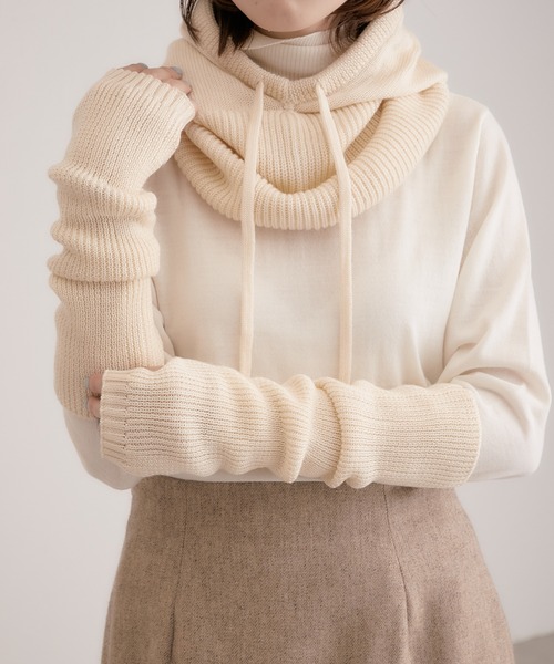 PAPILLONNER(パピヨネ)の「今季必須アイテム/バラクラバ/PAPILLONNER/パピヨネ(ネックウォーマー/スヌード・レディース・グレー/アイボリー・FREE)」の7枚目の写真