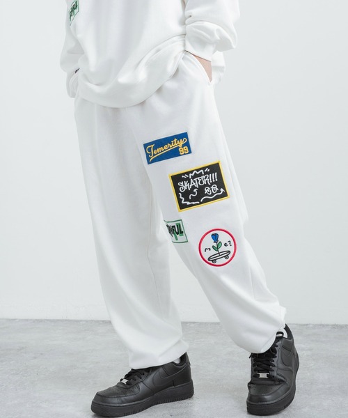 Rocky Monroe(ロッキーモンロー)の「裏毛 ワッペン刺繍 スウェットワイドイージーパンツ(スウェットパンツ・メンズ・ブラック/ダークグリーン/オフホワイト/杢グレー/ロイヤルブルー・M/L)」の2枚目の写真