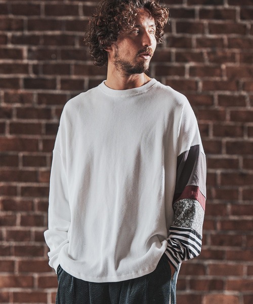 FACTOTUM（ファクトタム）の「mlt3972- One Arm Gimmick Design Waffle Long-sleeve T-Shirt カットソー（Tシャツ/カットソー・メンズ・ホワイト/ライトカーキ/ブラック・44/48/46）」の6枚目の写真