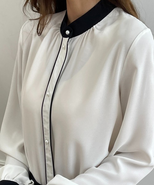 Coo+i(クーイ)の「配色バイカラーブラウス(シャツ/ブラウス・レディース・モカ/ブラック/ベージュ/ホワイト/グレー・M/L)」の17枚目の写真