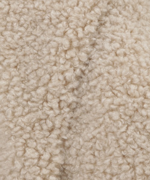 CLANE（クラネ）の「CLANE/クラネ/REVERSIBLE BOA JACKET（ブルゾン・レディース・アイボリー/ブラック/カーキ・1）」の17枚目の写真