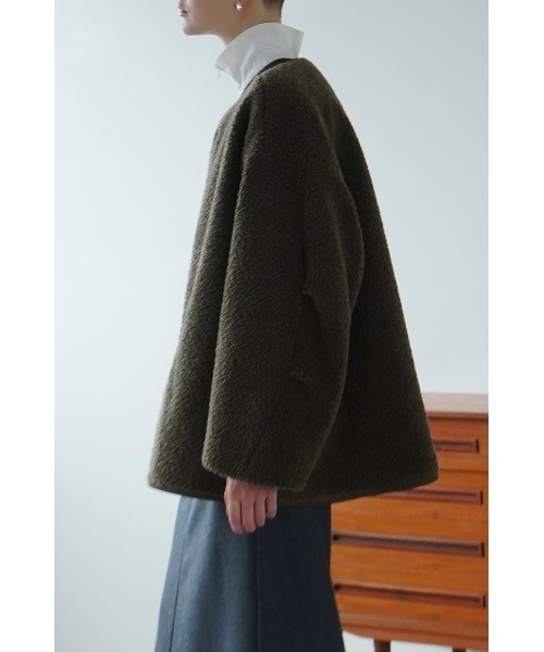 CLANE（クラネ）の「CLANE/クラネ/REVERSIBLE BOA JACKET（ブルゾン・レディース・アイボリー/ブラック/カーキ・1）」の4枚目の写真