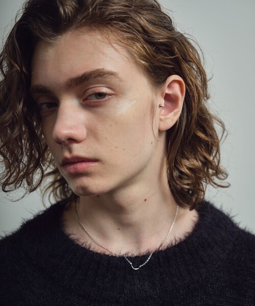 and cloud(アンドクラウド)の「Studs / Dots Reversible Tragus Cuff(イヤーカフ・レディース・シルバー/イエローゴールド/ブラック・FREE)」の11枚目の写真