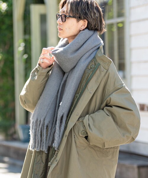 PUBLUX（パブリュクス）の「PUBLUX/パブリュクス ボリュームフリンジマフラー【WEB限定】（マフラー・メンズ・ブラック/グレー/ナチュラル/ブルー/グリーン・ONE SIZE）」の10枚目の写真