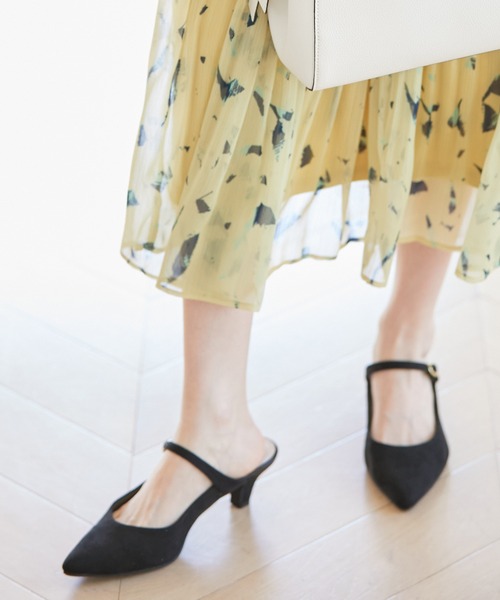 Juze（ジュゼ）の「ポインテッドストラップミュール（パンプス・レディース・ブラック/ラベンダー/ベージュ・23.0cm/23.5cm/24.0cm/24.5cm）」の10枚目の写真