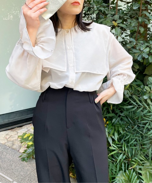 Meli rich(メリーリッチ)の「セーラーカラーブラウス(シャツ/ブラウス・レディース・ホワイト/ライトベージュ/ブラック/オフホワイト/ブルー・MEDIUM)」の5枚目の写真