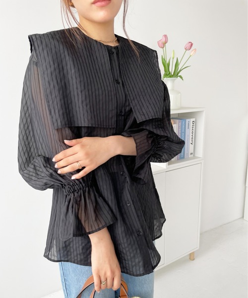 Meli rich(メリーリッチ)の「セーラーカラーブラウス(シャツ/ブラウス・レディース・ホワイト/ライトベージュ/ブラック/オフホワイト/ブルー・MEDIUM)」の4枚目の写真