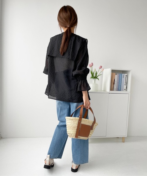 Meli rich(メリーリッチ)の「セーラーカラーブラウス(シャツ/ブラウス・レディース・ホワイト/ライトベージュ/ブラック/オフホワイト/ブルー・MEDIUM)」の6枚目の写真