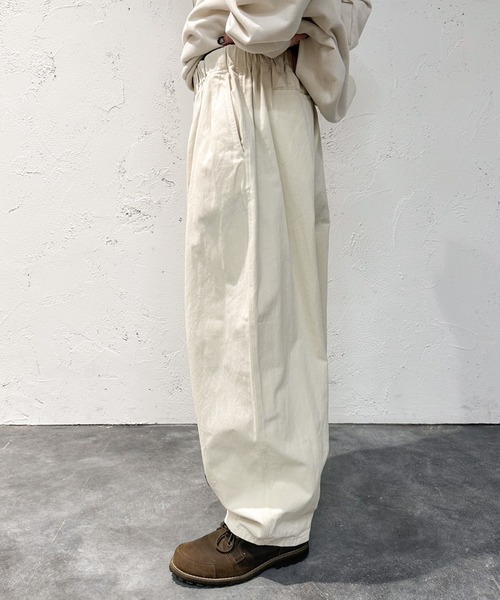 MUHET（ミュエータ）の「タックバルーンパンツ（その他パンツ・レディース・ベージュ/ブラック/カーキ/アイボリー・MEDIUM/SMALL/X-LARGE）」の22枚目の写真