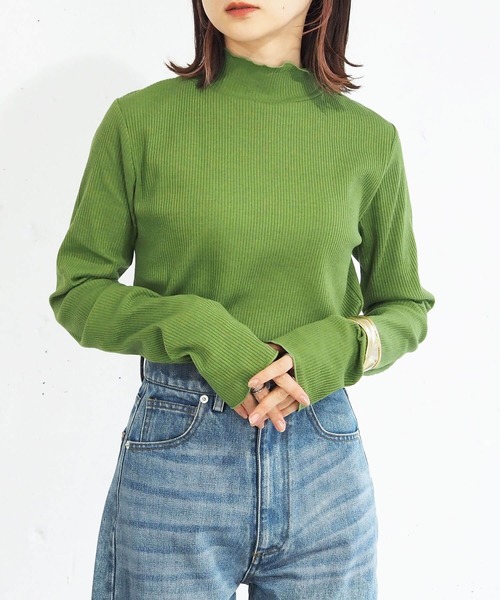 tiptop(ティップトップ)の「テレコハイネックカットソー(Tシャツ/カットソー・レディース・A/グリーン/ブラック/アイボリー/B/レッド/ダークグレー/イエロー/ブルー/ブラック系その他/ホワイト系その他/E・FREE)」の20枚目の写真