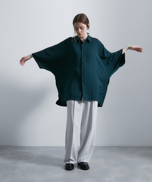 JUNRED（ジュンレッド）の「ドレープビッグポンチョシャツ（シャツ/ブラウス・メンズ・グリーン/ライトグレー/ホワイト/ブラウン・S/M/L）」の19枚目の写真