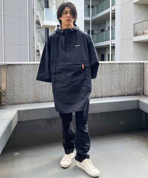 Columbia（コロンビア）の「columbia/コロンビア デシュートバレーユニセックス レインポンチョ 防水 ポケット WE8712（ポンチョ・メンズ・ブラック/マルチ・L/M）」の8枚目の写真