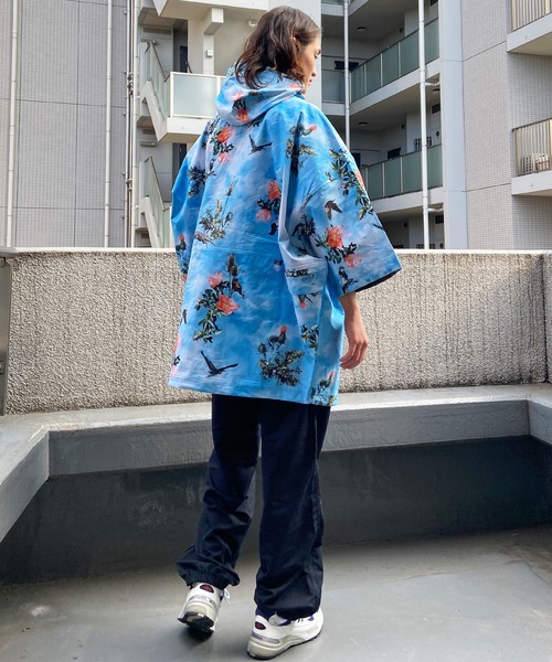 Columbia（コロンビア）の「columbia/コロンビア デシュートバレーユニセックス レインポンチョ 防水 ポケット WE8712（ポンチョ・メンズ・ブラック/マルチ・L/M）」の16枚目の写真