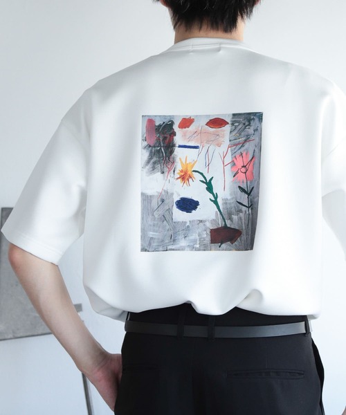 SENSE OF PLACE by URBAN RESEARCH(センスオブプレイスバイアーバンリサーチ)の「『別注』グラフィックアートTシャツ(5分袖)C(Tシャツ/カットソー・メンズ・ブルー/ホワイト/ブラック・MEDIUM/LARGE)」の4枚目の写真