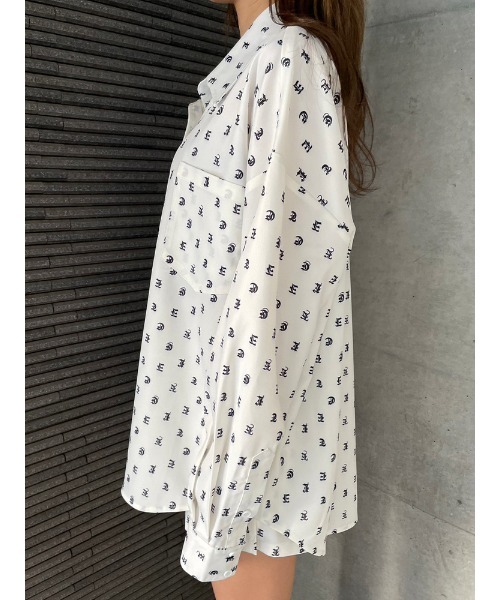 ENVYM(アンビー)の「リラックスElogoSH(シャツ/ブラウス・レディース・ブラック/ホワイト・FREE)」の14枚目の写真