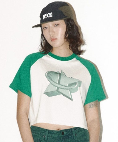 tシャツ A'GEM/9 × .kom 「ISTKUNST/イストクンスト」 STAR BABY CROP RAGLAN TEE/スター ベイビー ク A'GEM/9 × .kom 『ISTKUNST/イストクンスト』 STAR BABY CROP