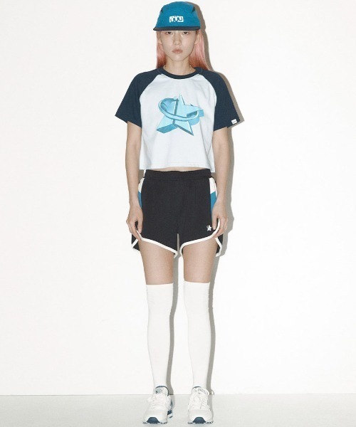 ISTKUNST(イストクンスト)の「A'GEM/9 × .kom『ISTKUNST/イストクンスト』3D STAR RAGLAN CROP TEE/3Dスター ラグランクロッ プ 半袖 カットソー(Tシャツ/カットソー・メンズ・アイボリー/ライトブルー・FREE)」の11枚目の写真