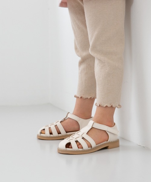 menue（メヌエ）の「キッズグルカサンダル（サンダル・キッズ・ブラック/ブラウン/グリーン/イエロー/アイボリー・15.0cm/16.0cm/17.0cm/18.0cm/19.0cm/20.0cm/21.0cm）」の9枚目の写真