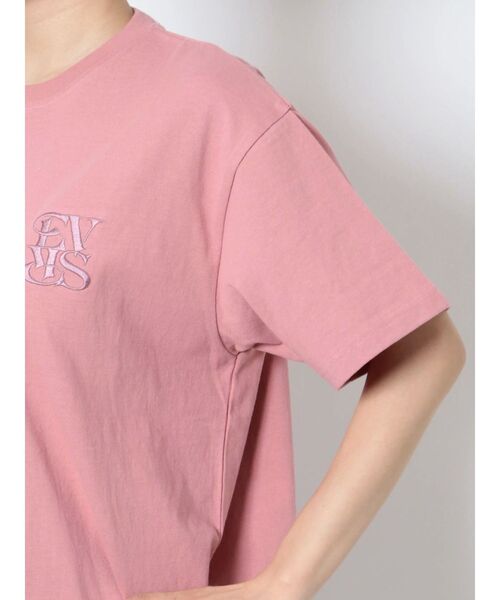 EVRIS（エヴリス）の「【WEB限定】ワンポイントベーシックＴシャツ（Tシャツ/カットソー・レディース・ホワイト/ブラック/パープル/ピンク/グリーン・FREE）」の18枚目の写真