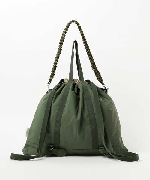 Ray BEAMS（レイビームス）の「CONTROL FREAK / ナイロン 3way スクエア バッグ（トートバッグ・レディース・ブラック/オリーブ・ONE SIZE）」の6枚目の写真