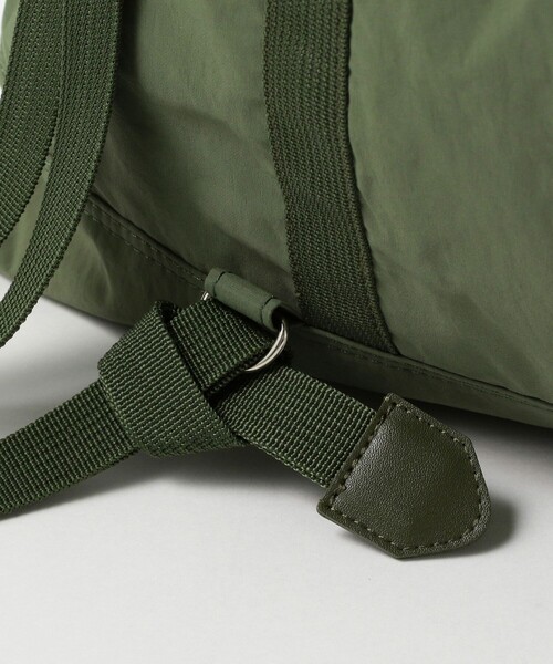 Ray BEAMS（レイビームス）の「CONTROL FREAK / ナイロン 3way スクエア バッグ（トートバッグ・レディース・ブラック/オリーブ・ONE SIZE）」の11枚目の写真