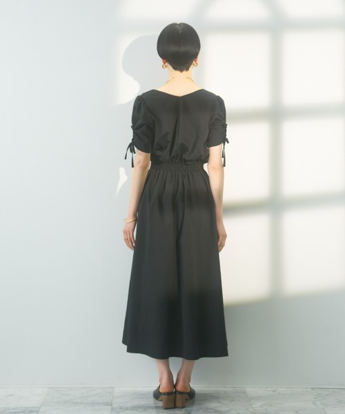 DRWCYS（ドロシーズ）の「ギャザースリーブワンピース　gathered sleeve dress（ワンピース・レディース・ベージュ/ライトグリーン/ブラック・FREE）」の16枚目の写真