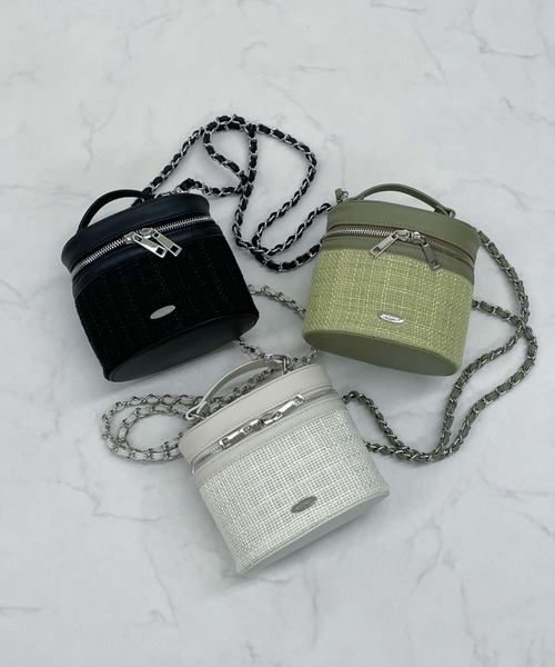 archives(アルシーヴ)の「バニティバック(ショルダーバッグ・レディース・カーキ/ブラック/アイボリー・FREE)」の4枚目の写真