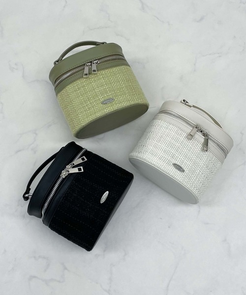 archives(アルシーヴ)の「バニティバック(ショルダーバッグ・レディース・カーキ/ブラック/アイボリー・FREE)」の6枚目の写真