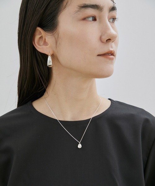 SALON adam et rope'(サロン アダム エ ロペ)の「Silverオーバルネックレス(ネックレス・レディース・シルバー・FREE)」の2枚目の写真