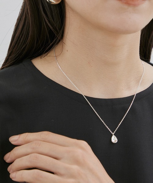 SALON adam et rope'(サロン アダム エ ロペ)の「Silverオーバルネックレス(ネックレス・レディース・シルバー・FREE)」の6枚目の写真