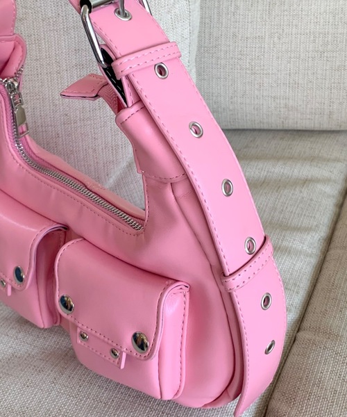 SHAGGIE（シャギー）の「【長さ調節可能】Wポケットフェイクレザー