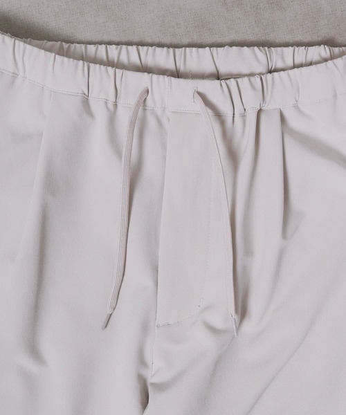 ROOT THREE(ルートスリー)の「ROOT THREE セットアップ ストレッチ 吸汗速乾 上下セット シャツ&パンツ(セットアップ・メンズ・ベージュ/ライトカーキ/ブラック・LL/M/L)」の15枚目の写真