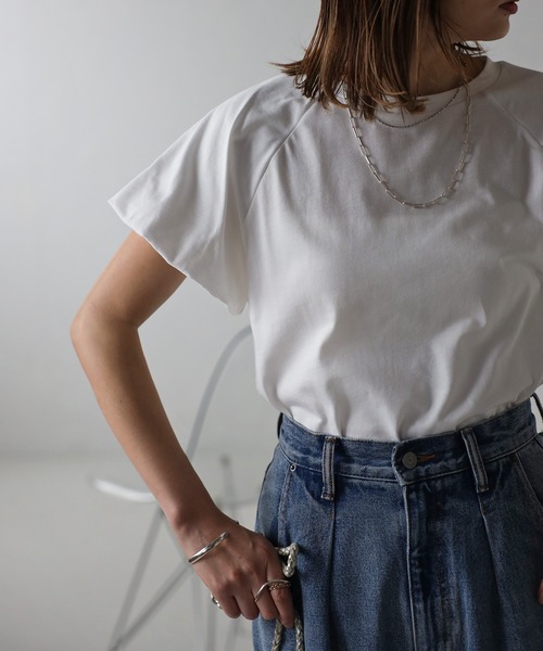 Bonjour Sagan(ボンジュールサガン)の「バルーンラグランスリーブT(Tシャツ/カットソー・レディース・オフホワイト/グレイッシュベージュ/ブラック・FREE)」の10枚目の写真
