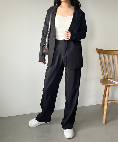 CLEA(クレア)の「【2点SET】オーバーサイズジャケット+タックワイドパンツ セットアップ(セットアップ・レディース・ベージュ/ブラック・L/M)」の12枚目の写真