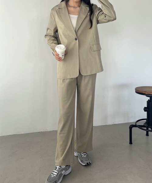 CLEA(クレア)の「【2点SET】オーバーサイズジャケット+タックワイドパンツ セットアップ(セットアップ・レディース・ベージュ/ブラック・L/M)」の21枚目の写真