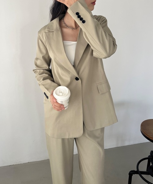 CLEA(クレア)の「【2点SET】オーバーサイズジャケット+タックワイドパンツ セットアップ(セットアップ・レディース・ベージュ/ブラック・L/M)」の15枚目の写真