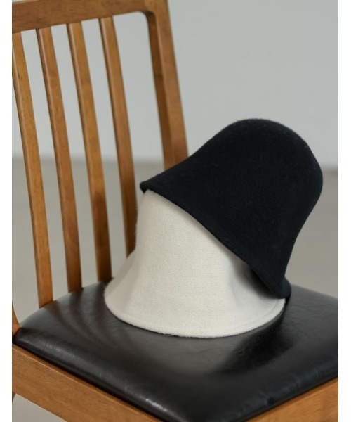 Re:EDIT(リエディ)の「ウール混フェルトバケットハット(ハット・レディース・アイボリー/ブラック・FREE)」の3枚目の写真