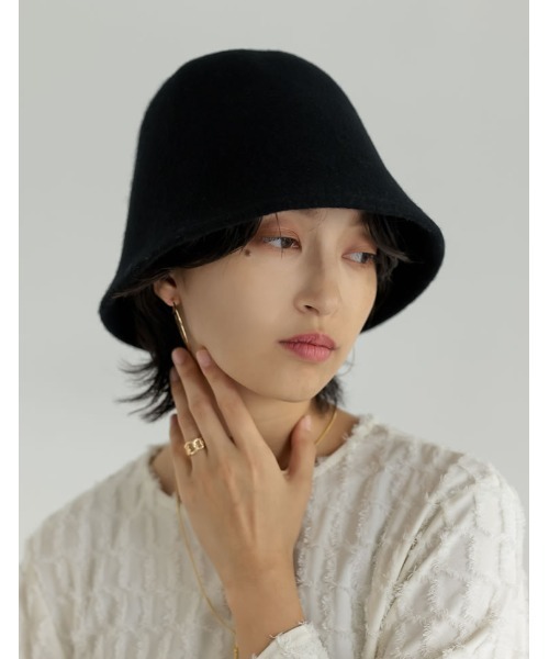 Re:EDIT(リエディ)の「ウール混フェルトバケットハット(ハット・レディース・アイボリー/ブラック・FREE)」の5枚目の写真
