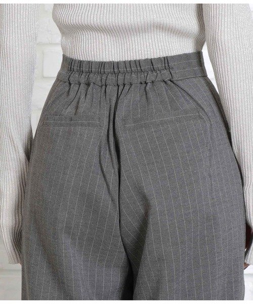 Settimissimo（セッティミッシモ）の「ピンストライプウエストタックワイドパンツ（その他パンツ・レディース・グレー/ネイビー・FREE）」の13枚目の写真
