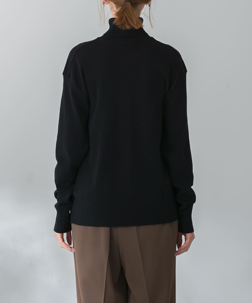 URBAN RESEARCH ROSSO WOMEN(アーバンリサーチ ロッソ)の「GICIPI TIGRE(ニット/セーター・レディース・ネイビー/オフホワイト・3)」の15枚目の写真