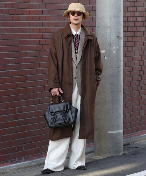 INTERPLAY(インタープレイ)の「【INTERPLAY x TAKERU】ヘリンボーンロング コート(ステンカラーコート・メンズ・ブラック/ブラウン・FREE)」の3枚目の写真