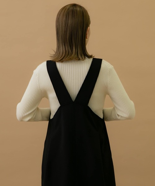 URBAN RESEARCH Sonny Label（アーバンリサーチサニーレーベル）の「Vネックジャンパースカート（ジャンパースカート・レディース・キャメル/ブラック・FREE）」の7枚目の写真
