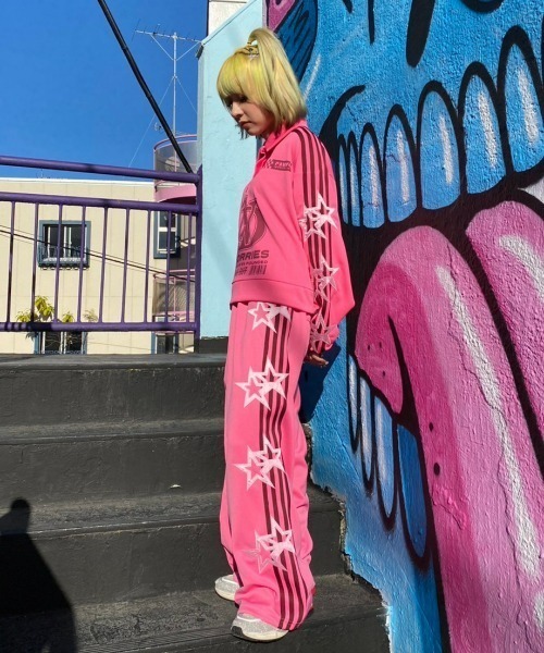 Candy Stripper（キャンディストリッパー）の「NO WORRIES POLO トップス（ポロシャツ・レディース・ピンク/グレー/ブラック・2）」の12枚目の写真